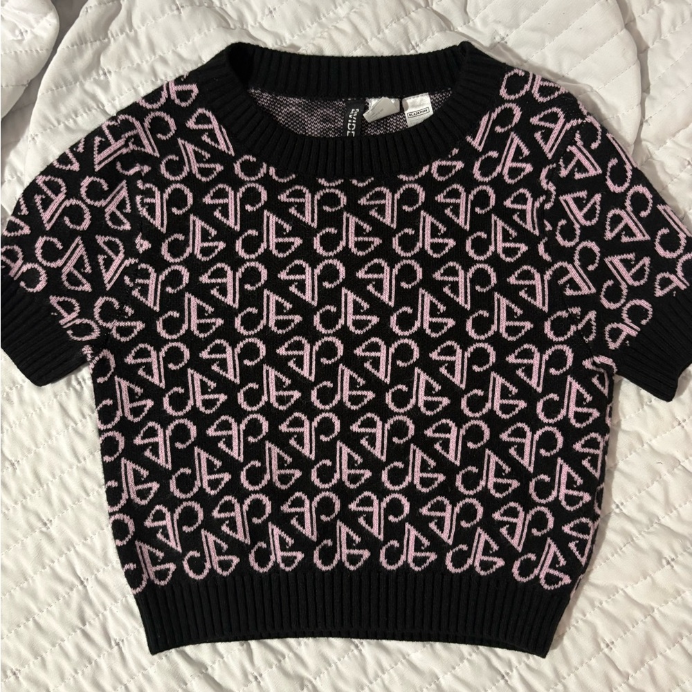 H&M Black Sweater with Pink Pattern